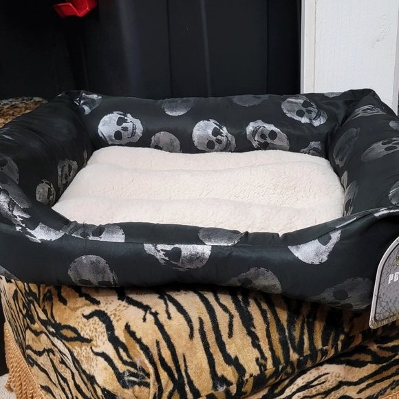 halloween pet bed